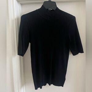 A Black Ellen Tracy Mock Neck Ribbed Short Sleeve Black Sweater Size Medium